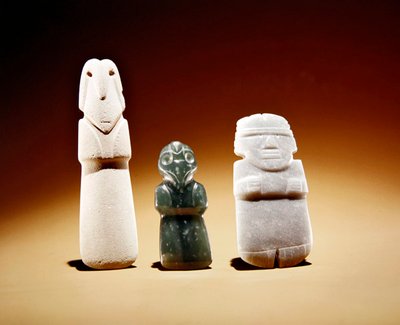 Carved Figures with Central Bird Shaped Celt with Convex Back from Guacimo, Linea Vieja Area by Pre Columbian Pre Columbian